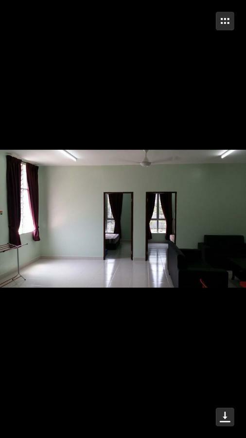 Coral Homestay Pekan Pangkor Esterno foto